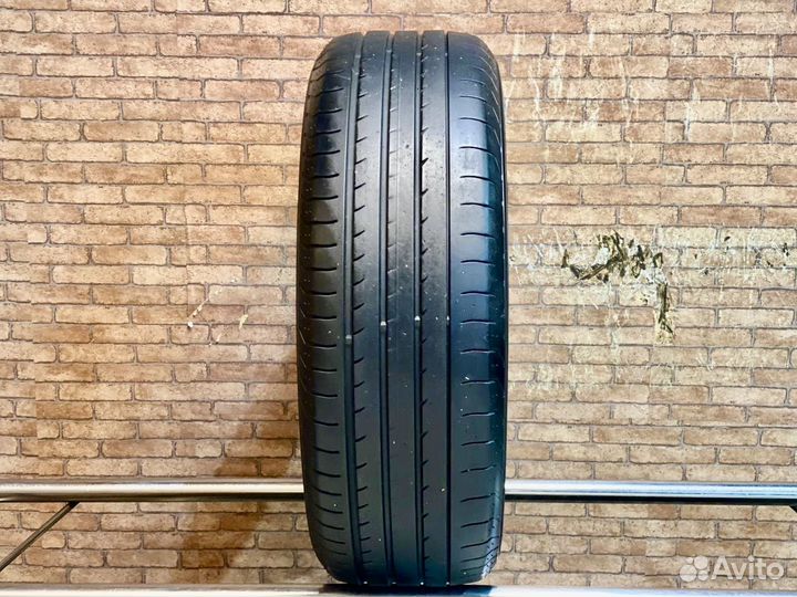 Yokohama Advan Sport V105 235/55 R20