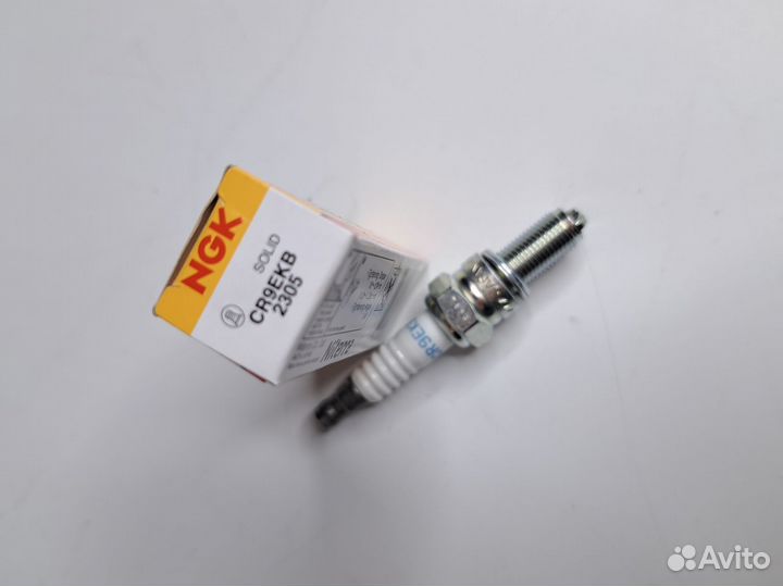 Свеча зажигания CR9EKB000000 Yamaha