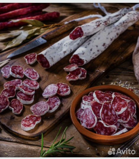 Мясные деликатесы