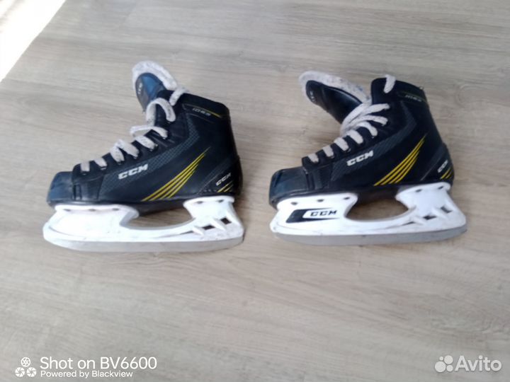 Коньки хоккейные ссм