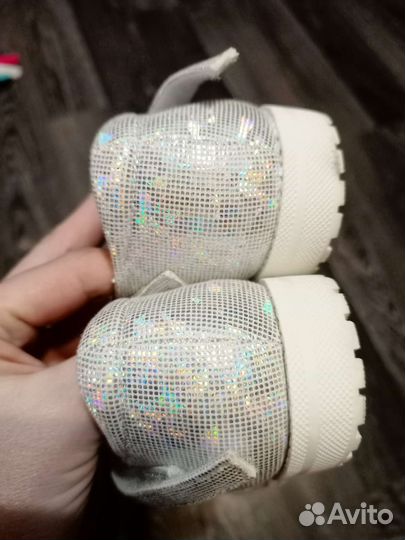 Туфли для девочки 30 размер новые