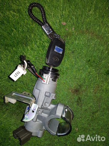 Замок зажигания Hyundai Solaris 2015 год