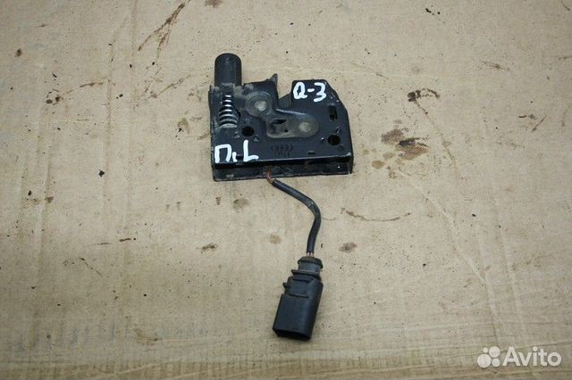 Замок капота Audi Q3 I (2011—2014)