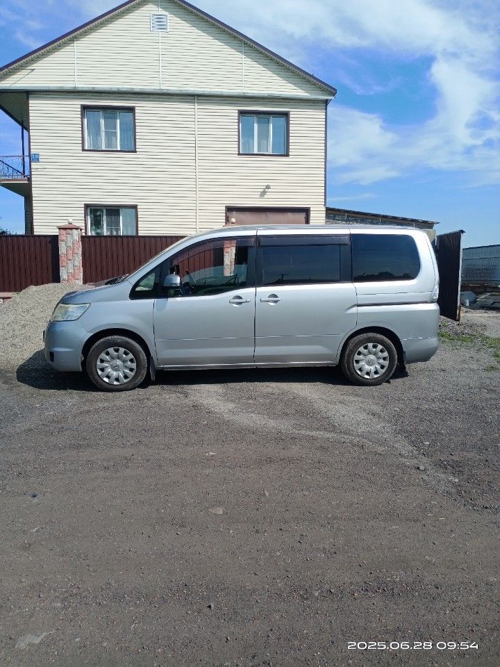 Nissan Serena: фото из отзыва