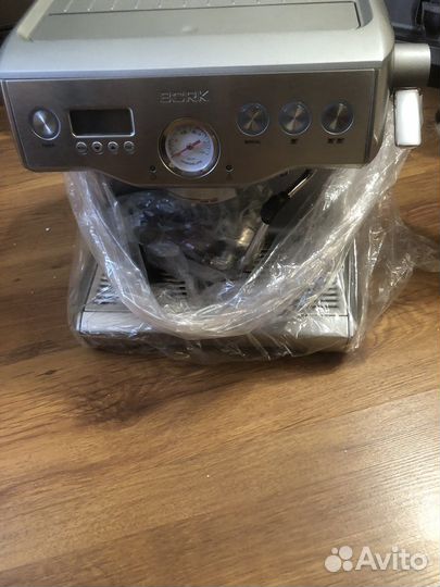 Кофемашина bork c802