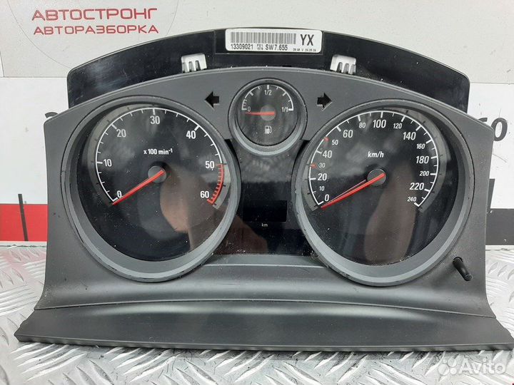 Панель для Opel Zafira B