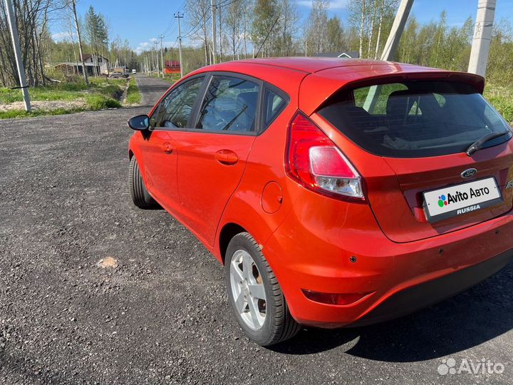 Ford Fiesta 1.6 AMT, 2015, 250 000 км