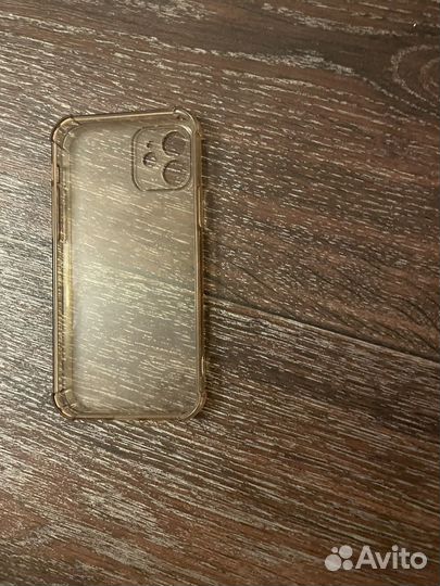 Чехол на iPhone 12