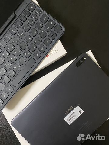 Планшет с чехлом-клавиатурой huawei MatePad купить в Иркутске ...