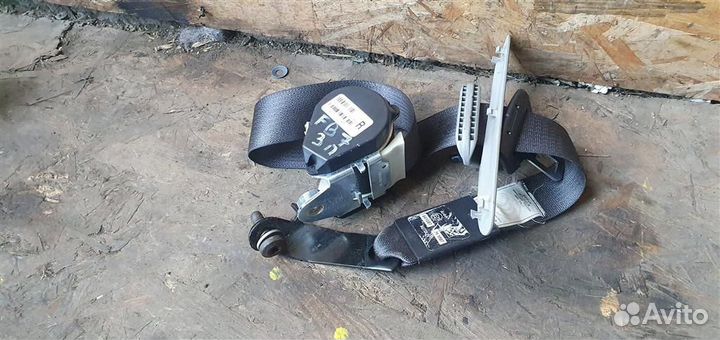 Ремень безопасности задний правый Cadillac SRX 1