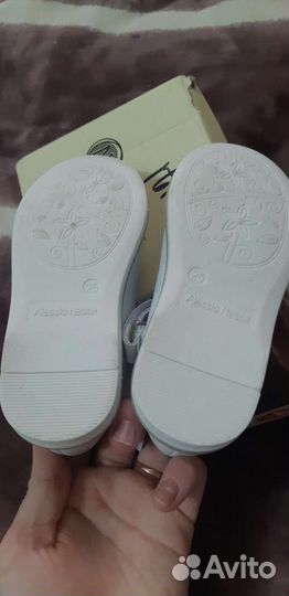 Белые туфельки для девочки 25р кожаные