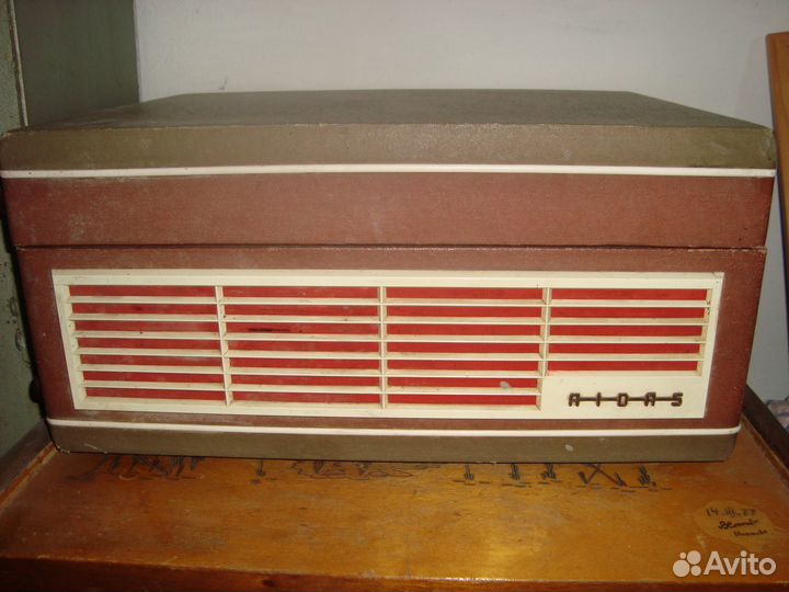 Магнитофон Айдас