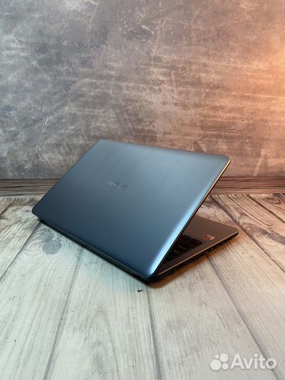 Ноутбук как новый Asus 8gb