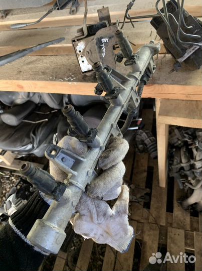 Топливная рампа hyunai Accent 16v / 12v g4ec g4eb