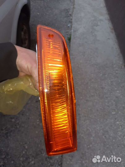 Поворотник на toyota corona/carina