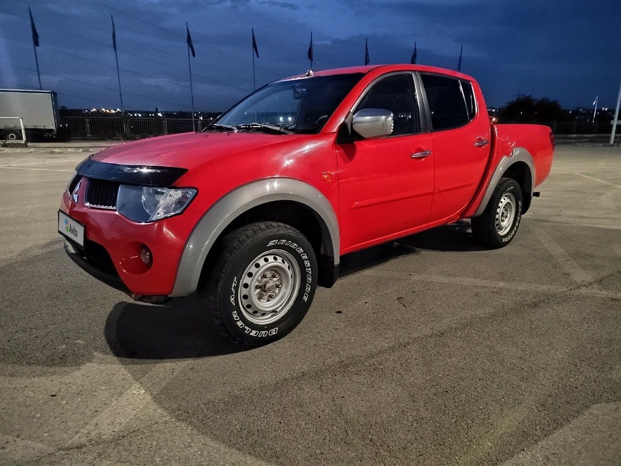 Mitsubishi L200: фото владельца
