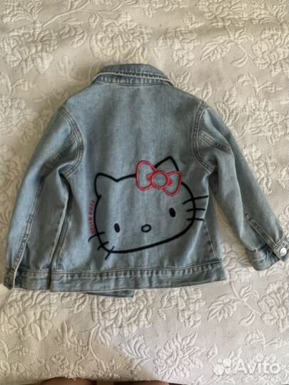 Куртка джинсовая Benetton Hello kitty 3-4 г