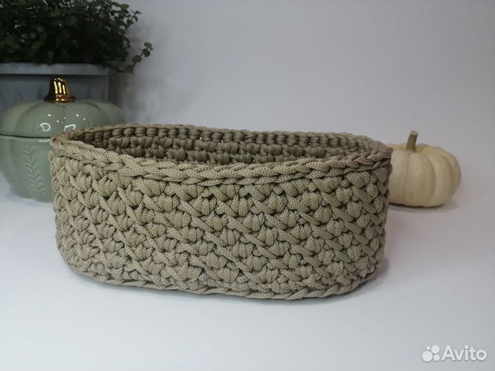 Вязаная корзина для хранения