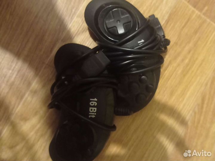 Игровая приставка 16 бит