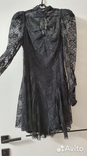 Вечернее черное платье