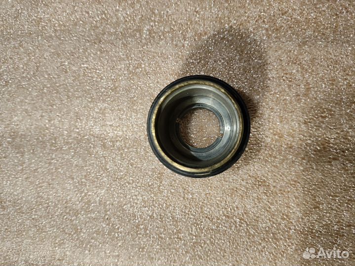 Деталь от shure beta87a