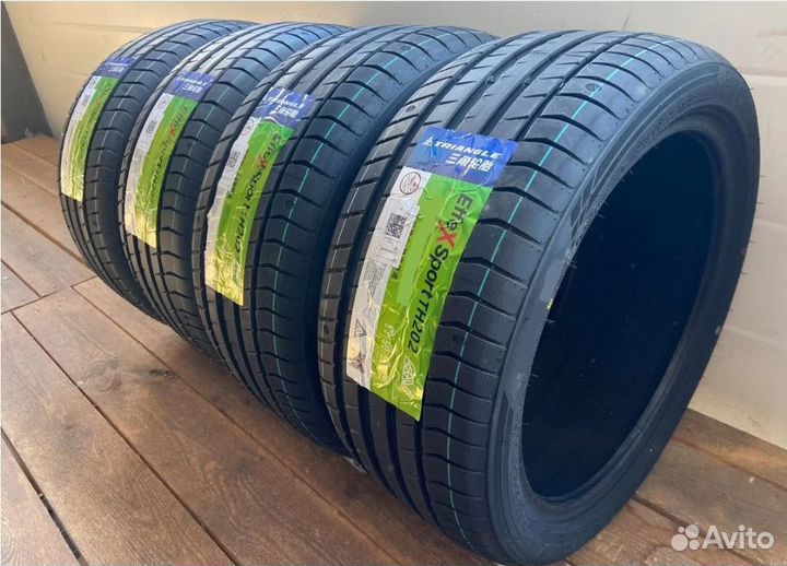 Triangle EffeXSport TH202 275/30 R19 96Y