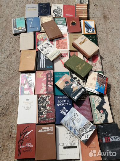 Книги отдам бесплатно