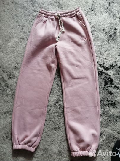 Спортивный костюм женский