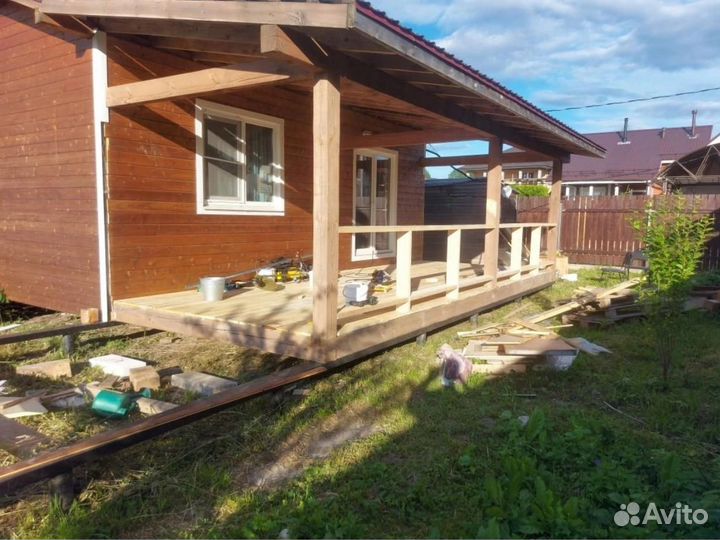 Пристройка к дому, бригада строителей