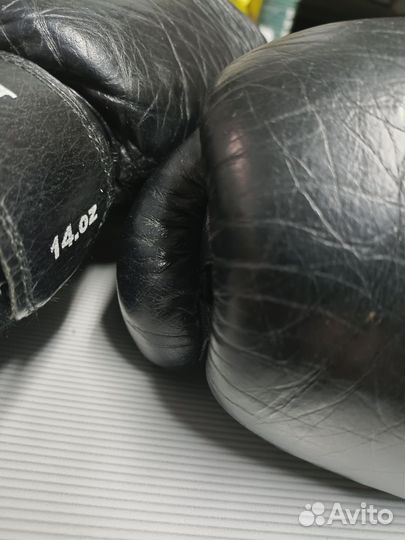 Боксерские перчатки 14 oz