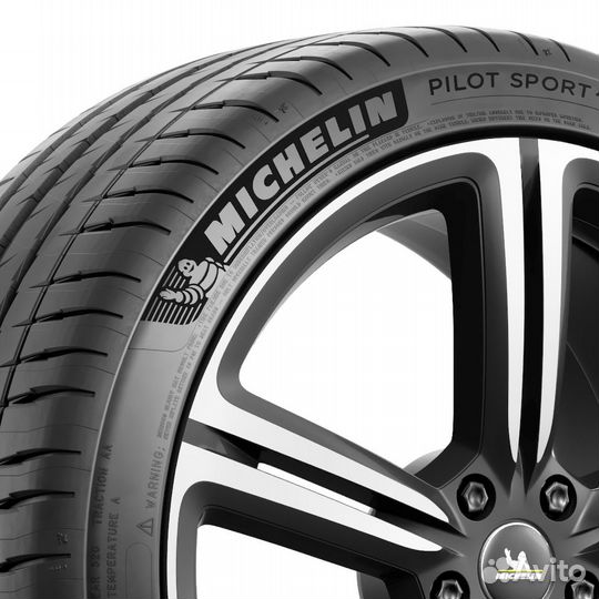 Michelin Pilot Sport 4 255/40 R18 99Y