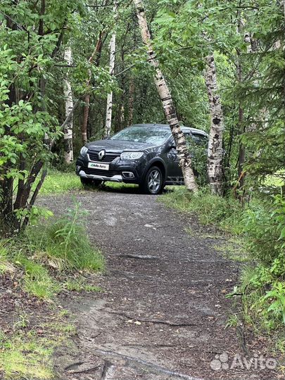 Renault Logan Stepway 1.6 CVT, 2021, 50 151 км