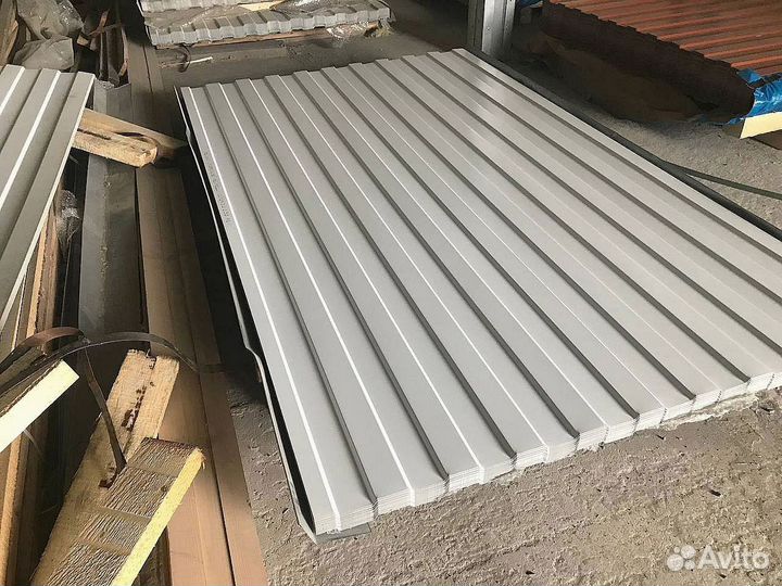 Профнастил белый в наличии