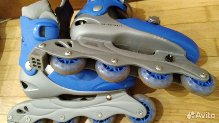 Роликовые коньки