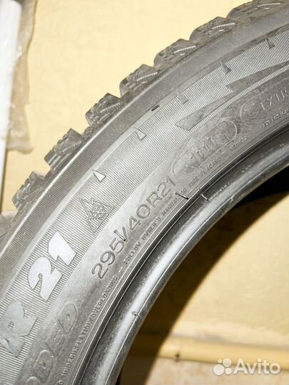 Michelin Pilot Sport 4 S 295/40 R21