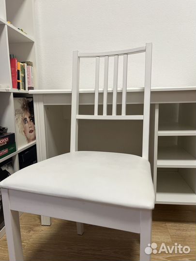 Стол IKEA со стулом