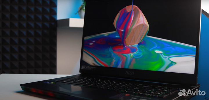 Мощный игровой ноутбук MSI с подсветкой клавиатуры