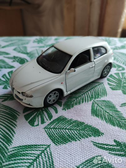 Модель автомобиля Альфа-Ромео купе