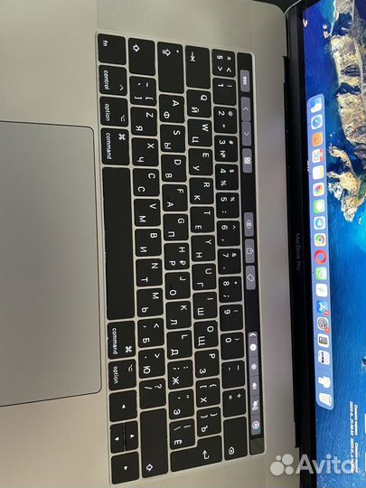 Apple MacBook Pro 15 2016 i7 256 gb