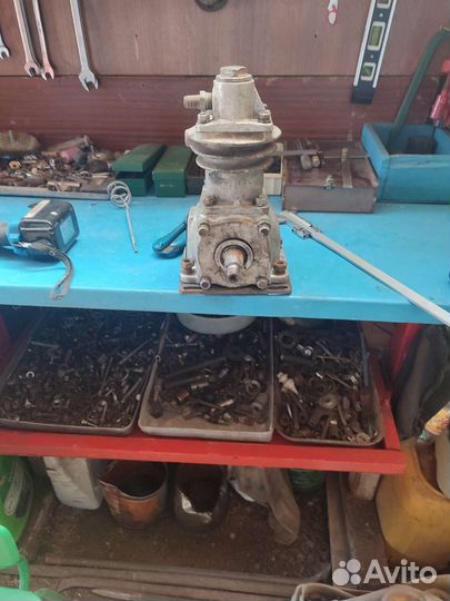 Компрессор газ 66