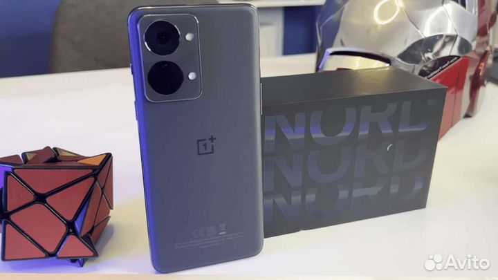 OnePlus Nord 2T, 8/128 ГБ