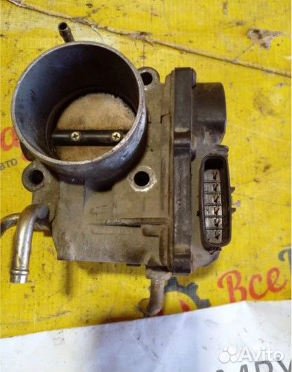 Дроссельная заслонка Toyota Camry 30