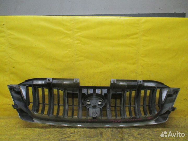 Решетка радиатора 53111-87419 на Toyota Cami J122E