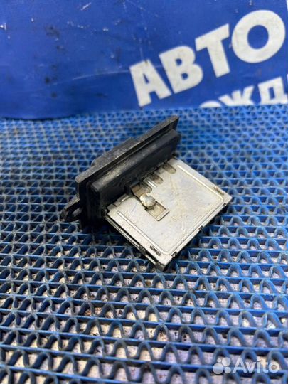 Резистор печки Nissan Note хэтчбек HR15 2005