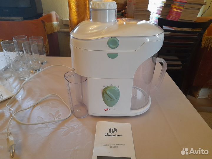 Соковыжималка Binatone JE-800, пр-во италия. 350Вт