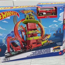 Hot Wheels Пожарная станция с суперпетлей HKX41