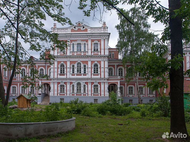 Экскурсия — Москва — Романовы. Рок имистика венцен