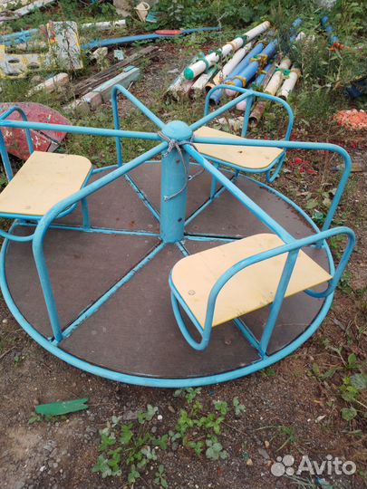 Детская карусель уличная