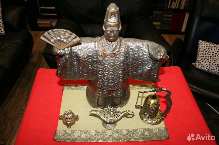 Антикварная статуя 17 век. 