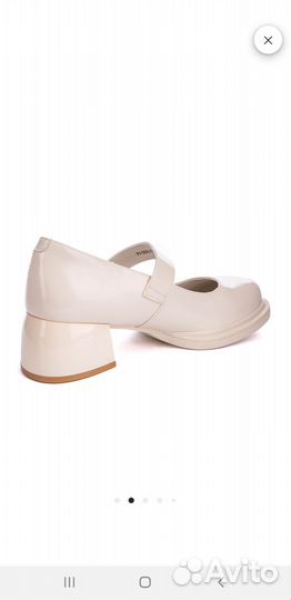 Туфли женские 38 размер молочного цвета